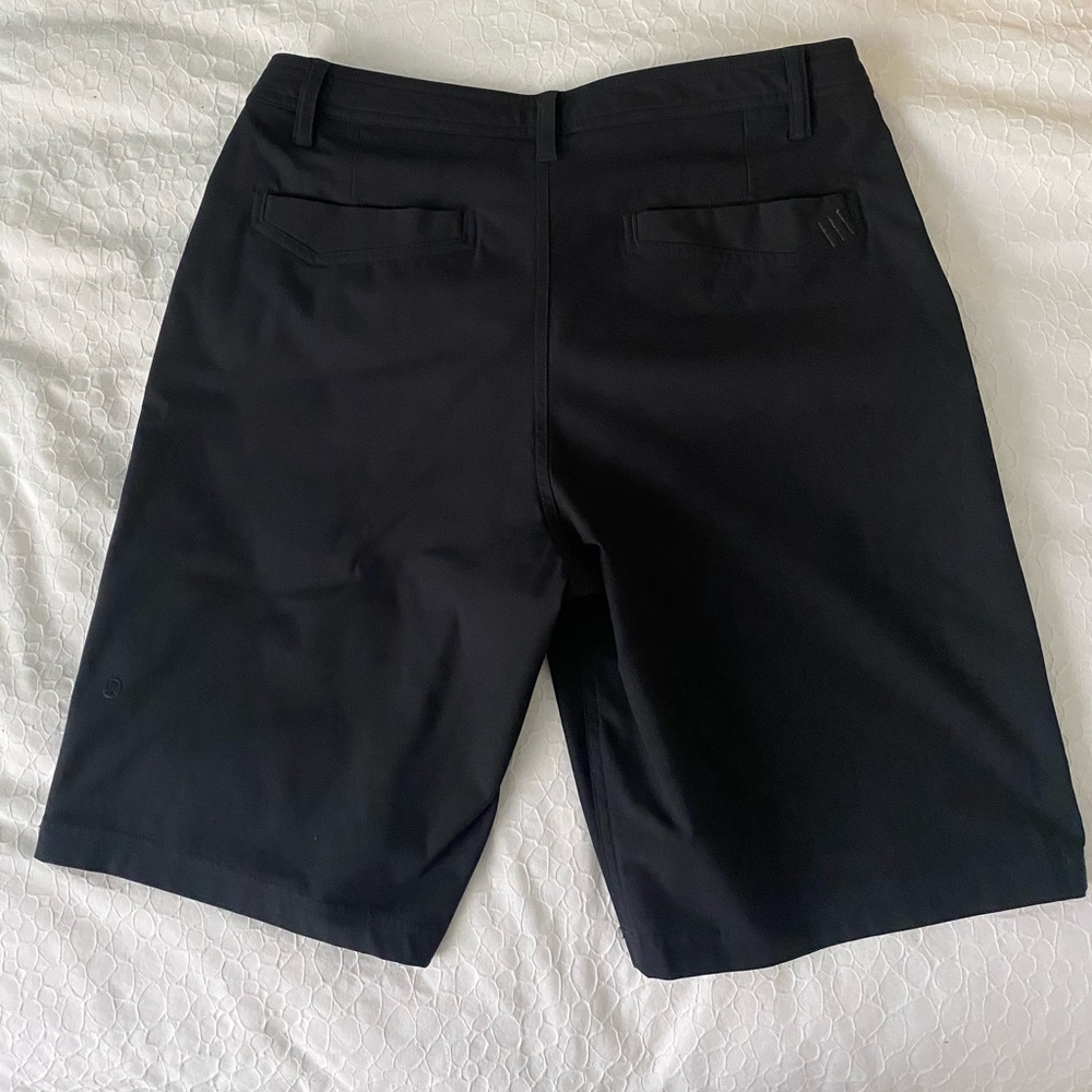 Lululemon Men’s Short 34 Black